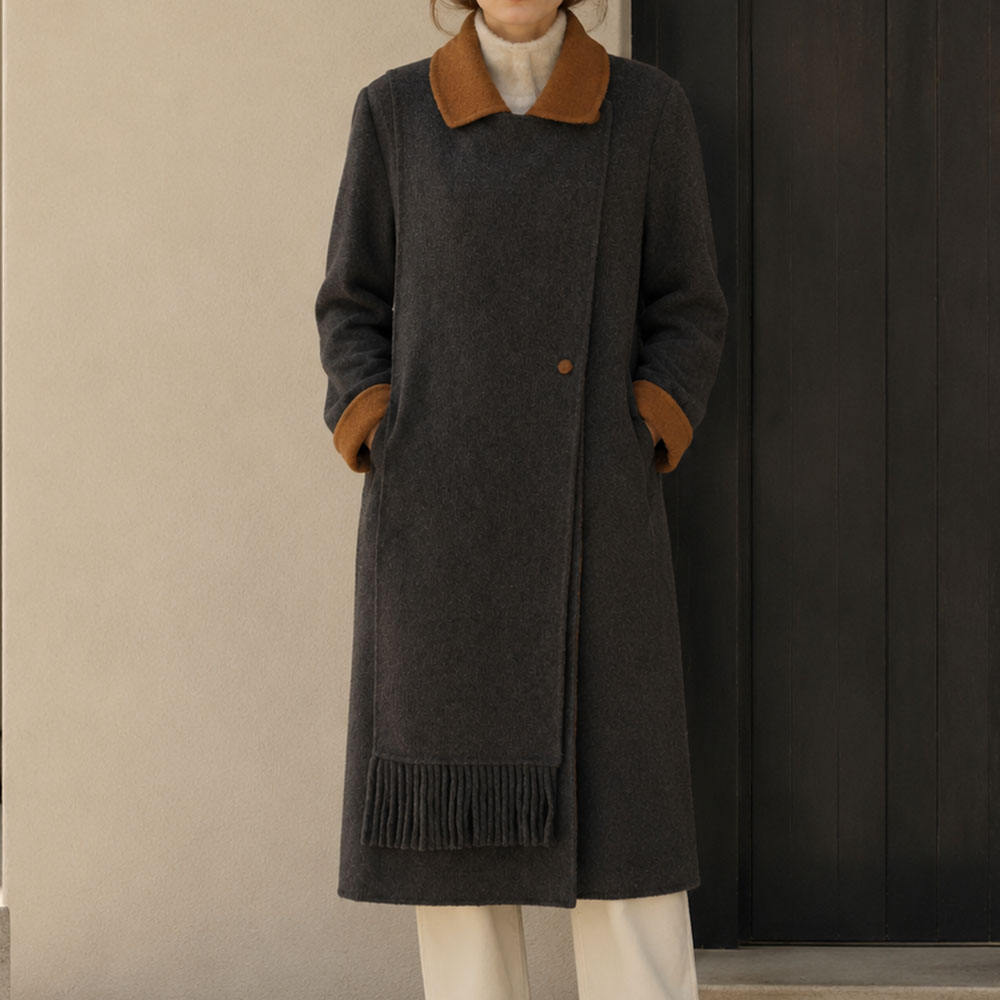 2026 New Arrival Winter Women's Charcoal Wool Coat Integrated Scarf Single Button Minimalist Longline Overcoat Thick GC0005