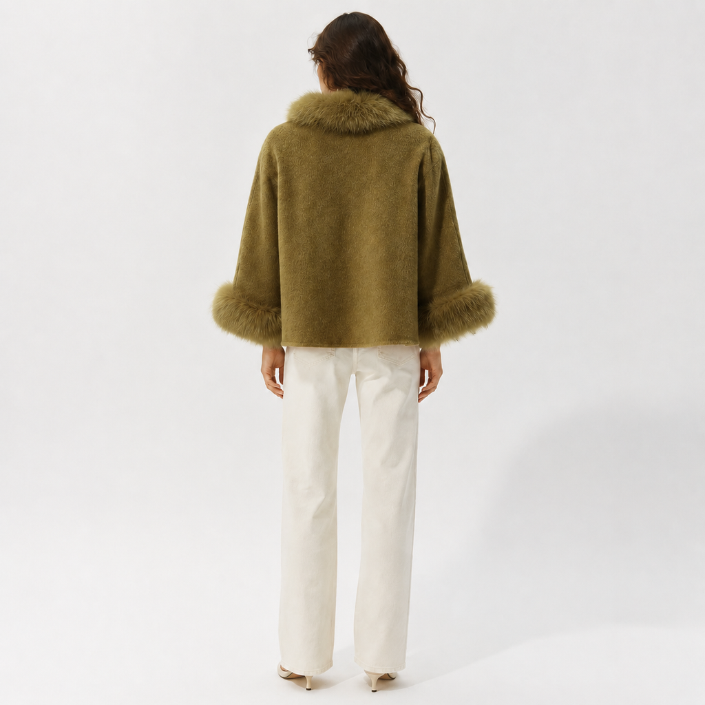 2026 New Arrival Premium Elegant Warm Wool/Cashmere Fur Coat Winter Plush Jacket Eco-Friendly Breathable Crop Detachable L25128